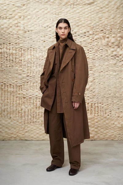 Look 18
